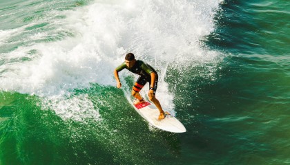 ky体育-凯尔特人再获最佳团队奖，团队精神获联盟认可，凯尔特人报团