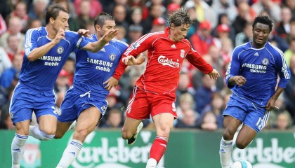 ky体育投注-历史回眸：欧冠对决中的经典精彩瞬间，欧冠经典比赛视频回放